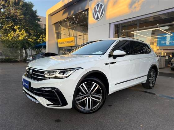 VOLKSWAGEN TIGUAN 2.0 300 TSI GASOLINA ALLSPACE R-LINE AUTOMÁTICO VOLKSWAGEN TIGUAN 2.0 300 TSI GASOLINA ALLSPACE R-LINE AUTOMÁTICO